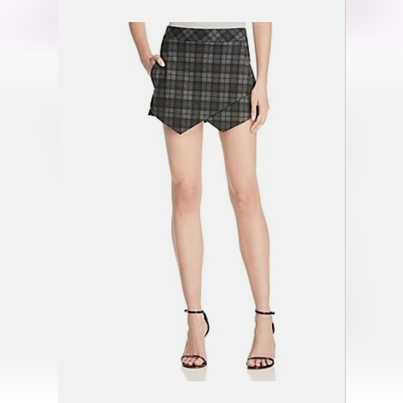 Aqua Skort Red and Blue Plaid - Picture 3 of 8